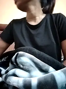 Snapshot of fuungirl38 chatting on December 23, 2025, 8:46 am fuungirl38 online show from December 23, 2025, 8:46 am