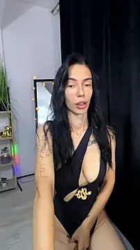 Celine Roxelle online show from July 13, 2026, 6:29 pm