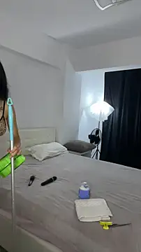 Celine Roxelle online show from July 29, 2026, 6:29 pm