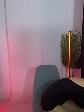 Celine Roxelle online show from October 21, 2025, 6:07 pm