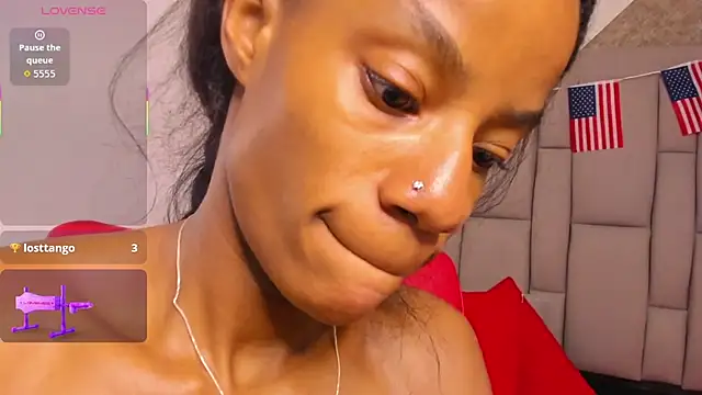 dafnnelewis online show from September 16, 2025, 11:33 am