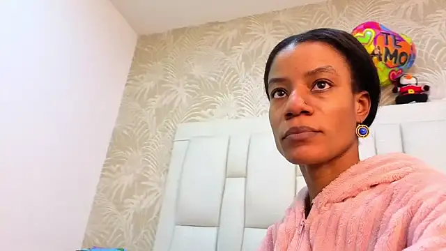 dafnnelewis online show from February 7, 2026, 11:18 am