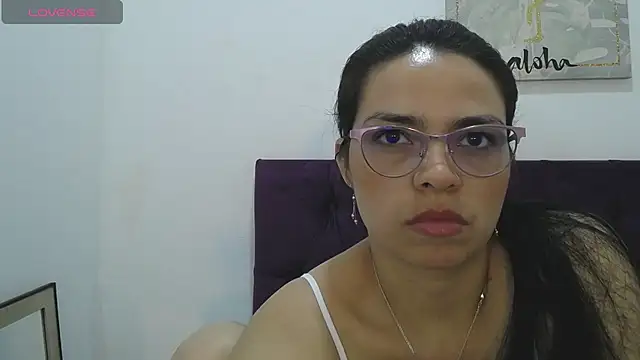 natashaHOT ass online show from February 18, 2025, 7:09 pm