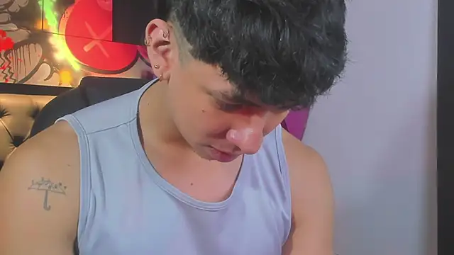 ISAAC CRYSTON online show from September 25, 2025, 7:42 pm