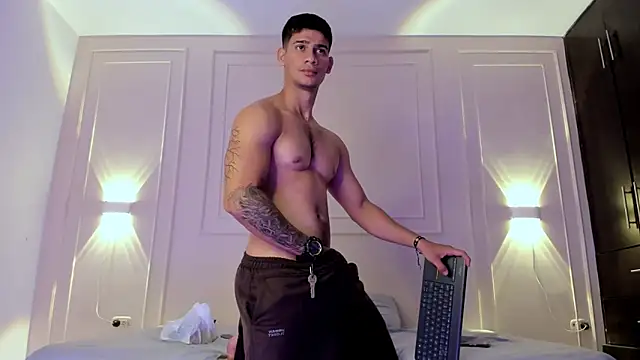 Snapshot of ANDRES_STUD chatting on June 3, 2026, 4:02 am ANDRES STUD online show from June 3, 2026, 4:02 am