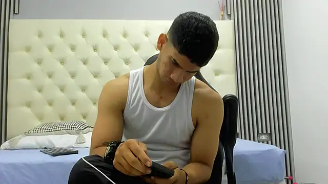 Snapshot of ANDRES_STUD chatting on February 8, 2026, 3:48 am ANDRES STUD online show from February 8, 2026, 3:48 am