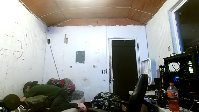 nuttyking2022 online show from September 29, 2025, 10:22 am