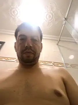 Snapshot of reyarturs13 chatting on March 1, 2026, 9:26 pm reyarturs13 online show from March 1, 2026, 9:26 pm