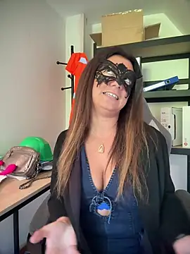 Loveblackzilla online show from March 2, 2026, 2:02 pm