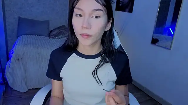 Miaa Lee7 online show from June 10, 2026, 9:38 pm