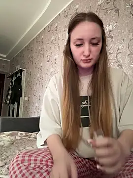 Snapshot of Evi_murr chatting on February 27, 2025, 1:17 pm Evi murr online show from February 27, 2025, 1:17 pm