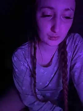 Snapshot of Evi_murr chatting on March 8, 2025, 5:01 pm Evi murr online show from March 8, 2025, 5:01 pm