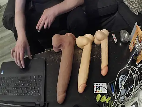 Snapshot of YourLoveBoyKevin chatting on March 10, 2026, 10:36 pm YourLoveBoyKevin online show from March 10, 2026, 10:36 pm