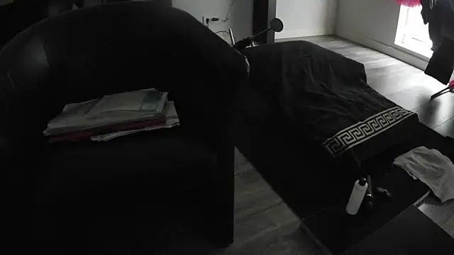 Snapshot of YourLoveBoyKevin chatting on March 9, 2026, 3:59 pm YourLoveBoyKevin online show from March 9, 2026, 3:59 pm