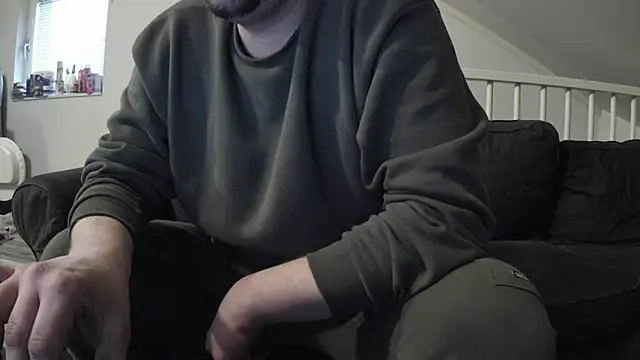 Snapshot of YourLoveBoyKevin chatting on February 11, 2025, 3:51 pm YourLoveBoyKevin online show from February 11, 2025, 3:51 pm