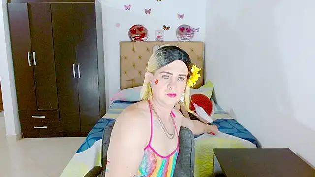 Dolldirtyxxx online show from June 27, 2026, 5:35 am