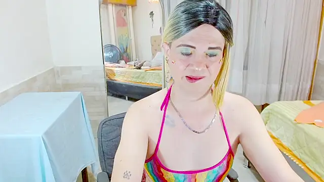 Dolldirtyxxx online show from May 6, 2026, 12:14 am