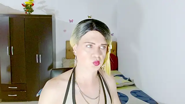 Dolldirtyxxx online show from June 26, 2026, 5:46 am