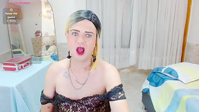 Snapshot of Dolldirtyxxx chatting on March 12, 2026, 5:02 am Dolldirtyxxx online show from March 12, 2026, 5:02 am