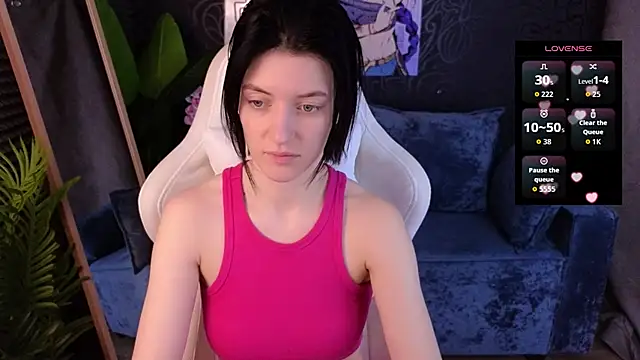 roxy riot  online show from December 1, 2025, 1:28 am