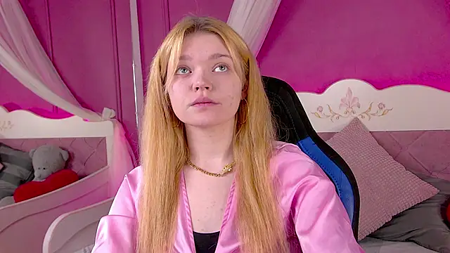 AdeleCartier online show from March 7, 2025, 12:48 am