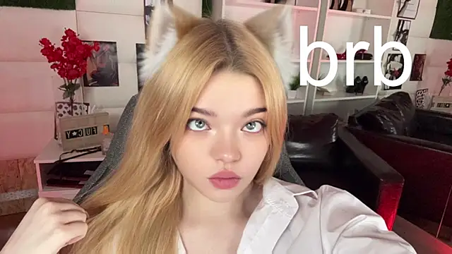 AdeleCartier online show from February 27, 2025, 3:40 am