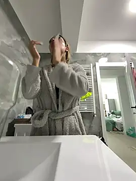 BonyBon29 online show from February 20, 2026, 7:32 am