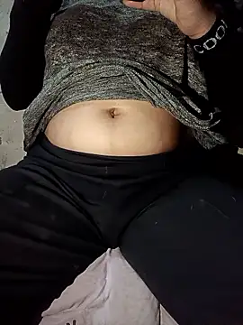 Snapshot of imforyou chatting on February 25, 2026, 5:13 pm imforyou online show from February 25, 2026, 5:13 pm