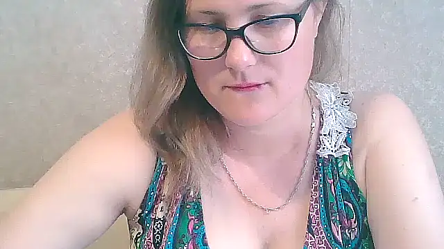 MerryLaCherry online show from June 12, 2026, 11:30 am
