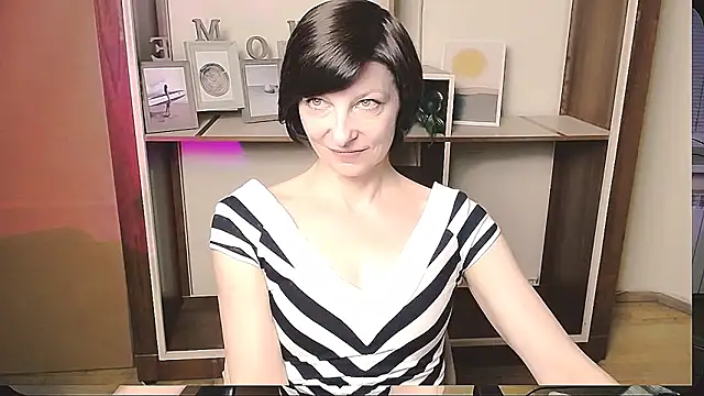  AngeliaFlow  online show from May 7, 2026, 8:17 am