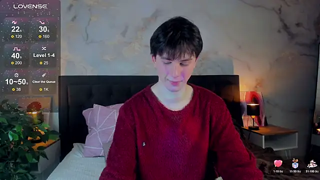 AdrianoAubert online show from November 18, 2025, 4:16 am