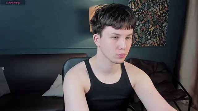 AdrianoAubert online show from October 2, 2025, 3:21 am