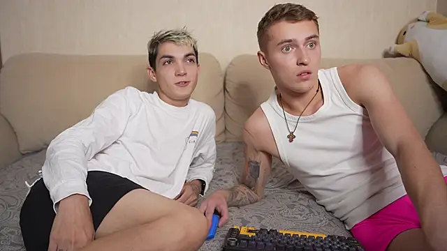 crazybottom99 online show from October 5, 2025, 6:20 pm