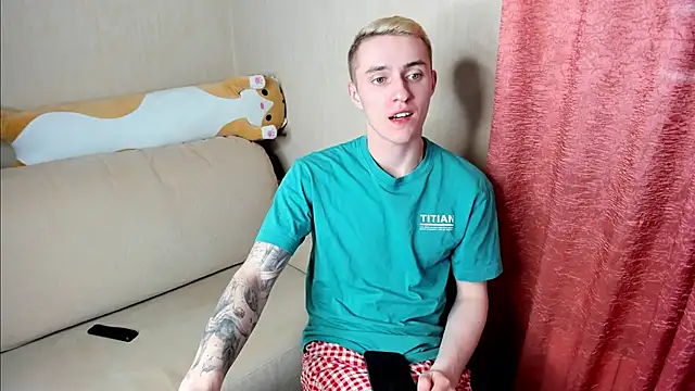 crazybottom99 online show from March 2, 2025, 4:25 pm