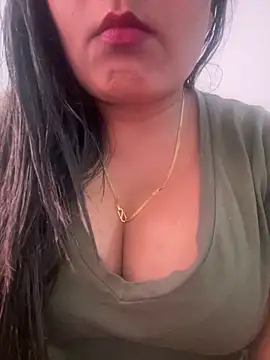 Deepcha1991 online show from April 10, 2026, 1:07 pm