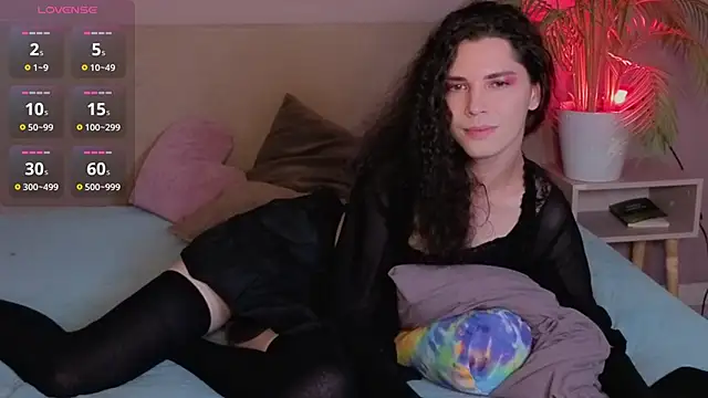 DamienLake online show from October 10, 2025, 8:42 pm