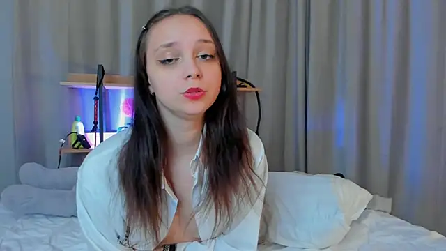 Snapshot of Fia_Mood chatting on February 26, 2025, 5:42 pm Fia Mood online show from February 26, 2025, 5:42 pm