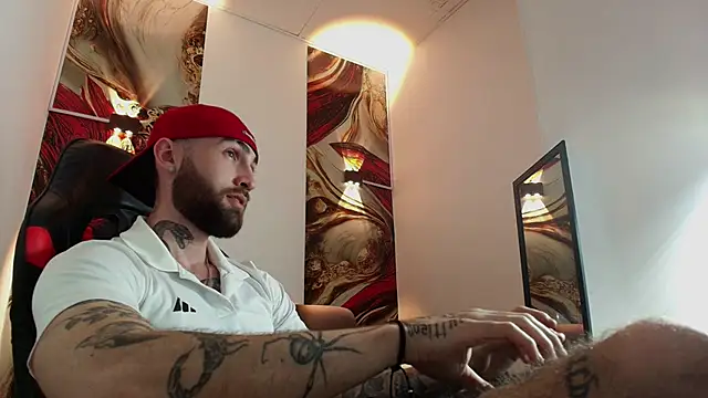 Luke davis01 online show from October 4, 2025, 4:03 am