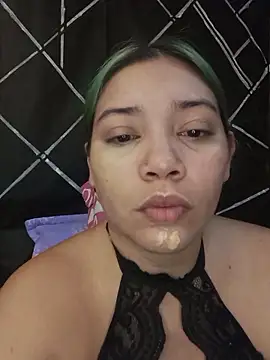Sophia Brunett online show from May 5, 2026, 7:39 pm