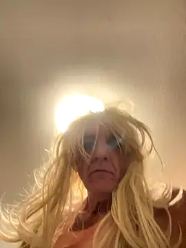 Sexyinheels1 online show from October 19, 2025, 1:36 pm