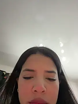 Snapshot of HannahFiore chatting on February 22, 2025, 10:29 am HannahFiore online show from February 22, 2025, 10:29 am