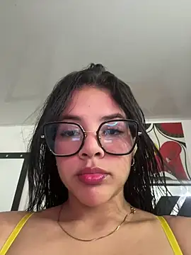 Snapshot of HannahFiore chatting on February 27, 2025, 10:09 pm HannahFiore online show from February 27, 2025, 10:09 pm