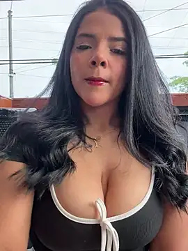 Snapshot of HannahFiore chatting on February 12, 2025, 10:15 pm HannahFiore online show from February 12, 2025, 10:15 pm