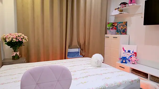 Bella amory online show from March 3, 2026, 12:34 pm