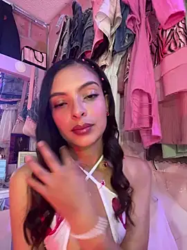Skye Moore online show from May 6, 2026, 2:15 am