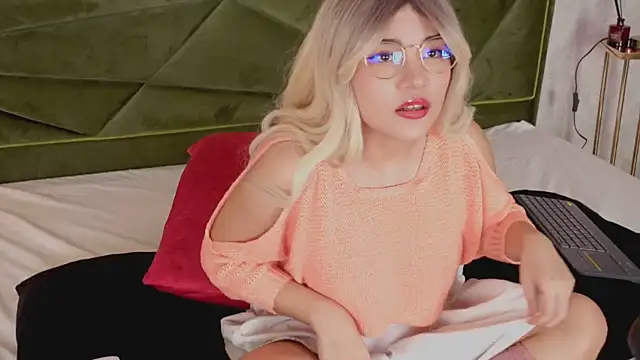 NataliaNovak online show from March 9, 2025, 12:53 pm