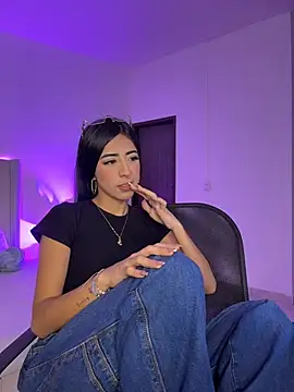 Mirandaa Rogers online show from July 25, 2026, 7:09 pm