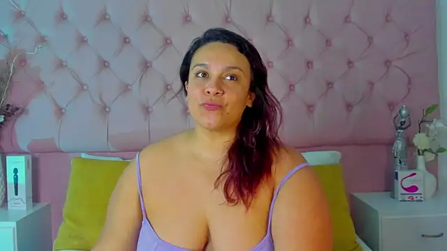 KourtneyEvans online show from September 25, 2025, 5:30 pm