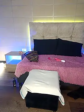  michonne  online show from December 21, 2025, 11:12 am