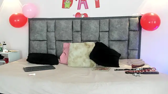 AdelaLust online show from February 14, 2026, 4:45 am